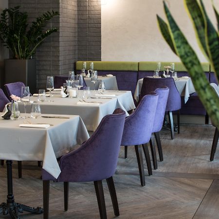 Hotel Perfect Краков Экстерьер фото