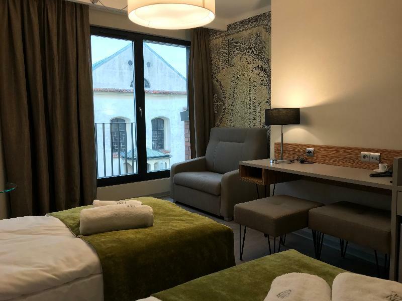 Hotel Perfect Краков Экстерьер фото