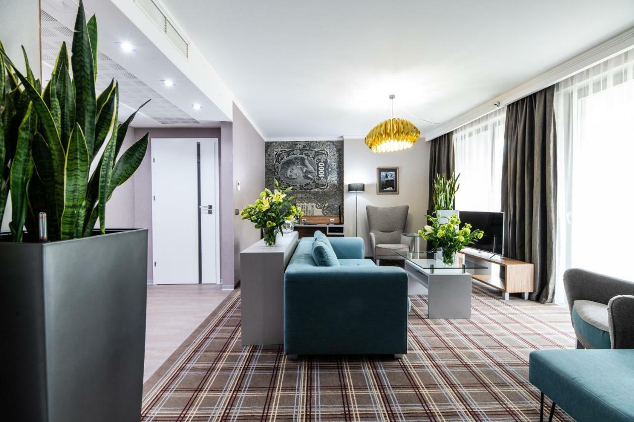 Hotel Perfect Краков Экстерьер фото