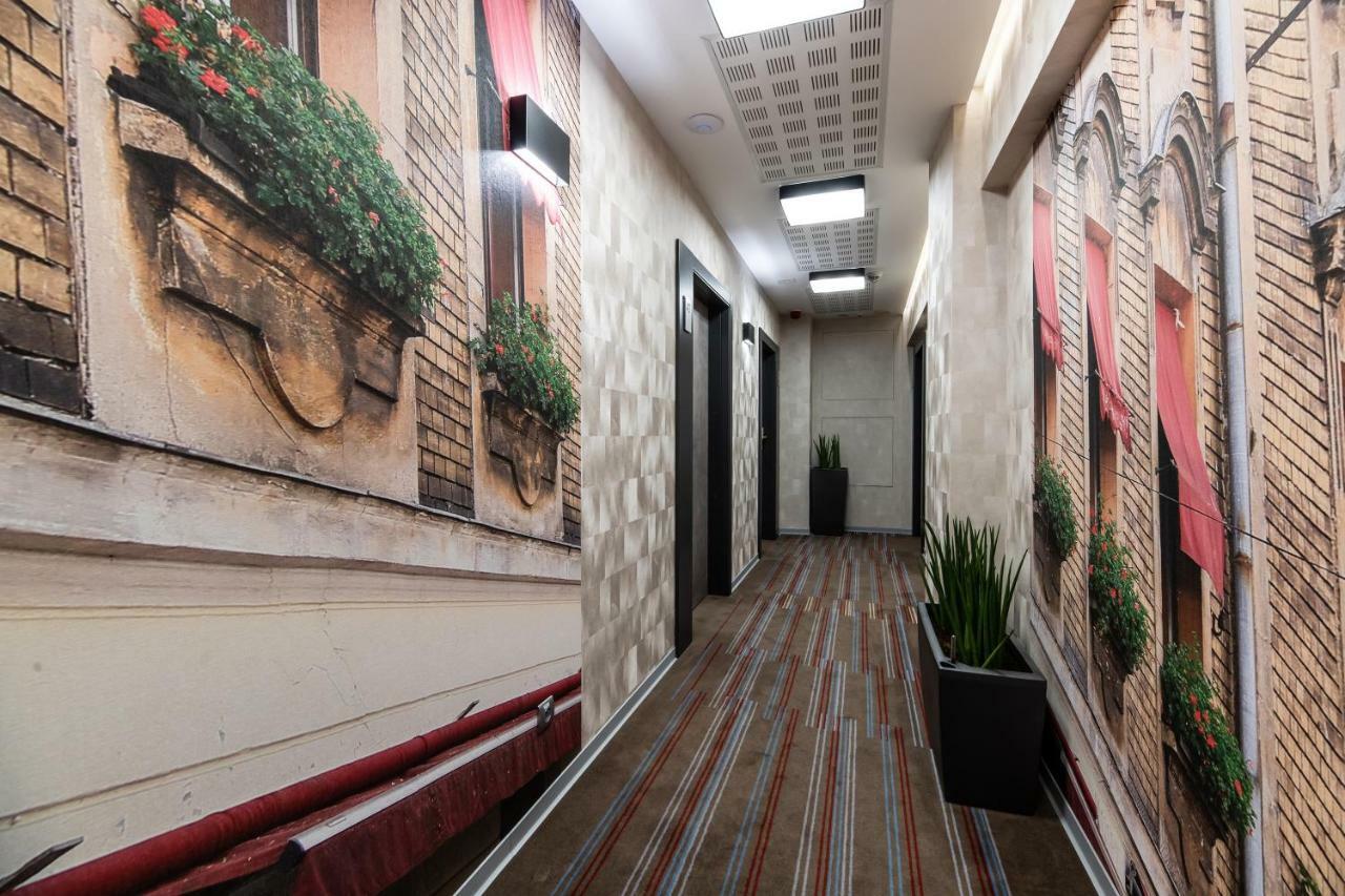 Hotel Perfect Краков Экстерьер фото