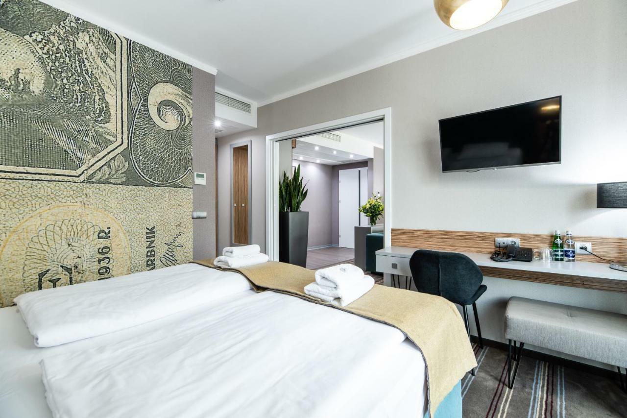 Hotel Perfect Краков Экстерьер фото