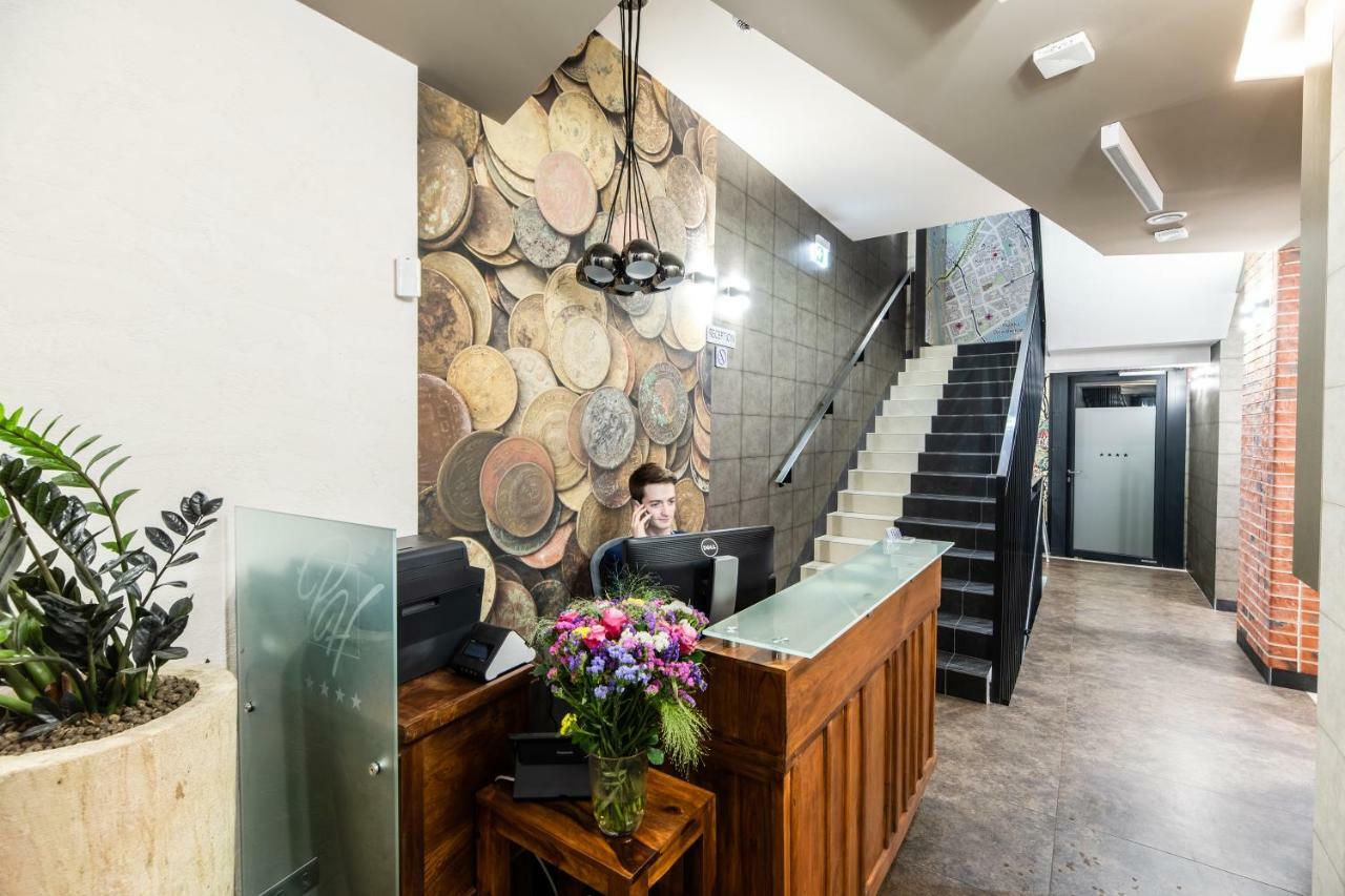 Hotel Perfect Краков Экстерьер фото