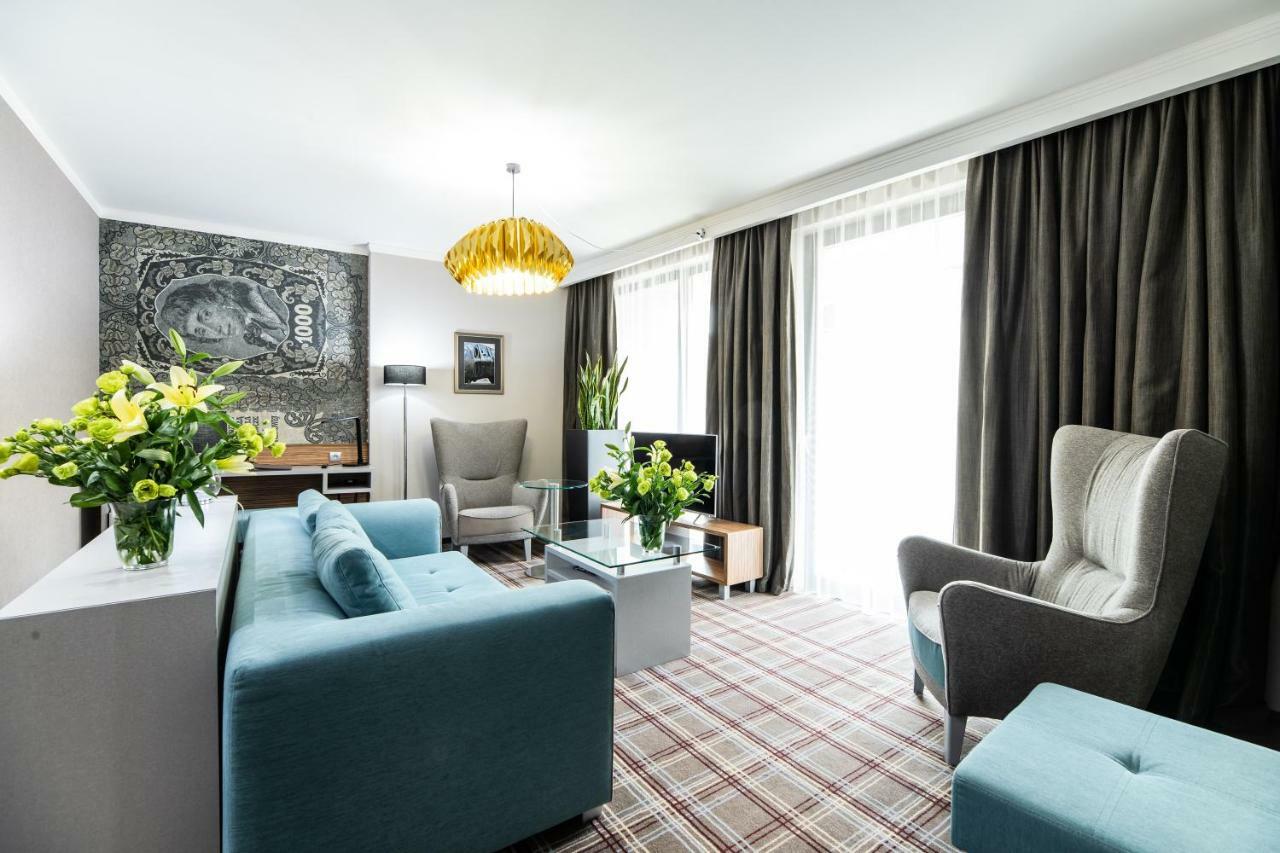 Hotel Perfect Краков Экстерьер фото