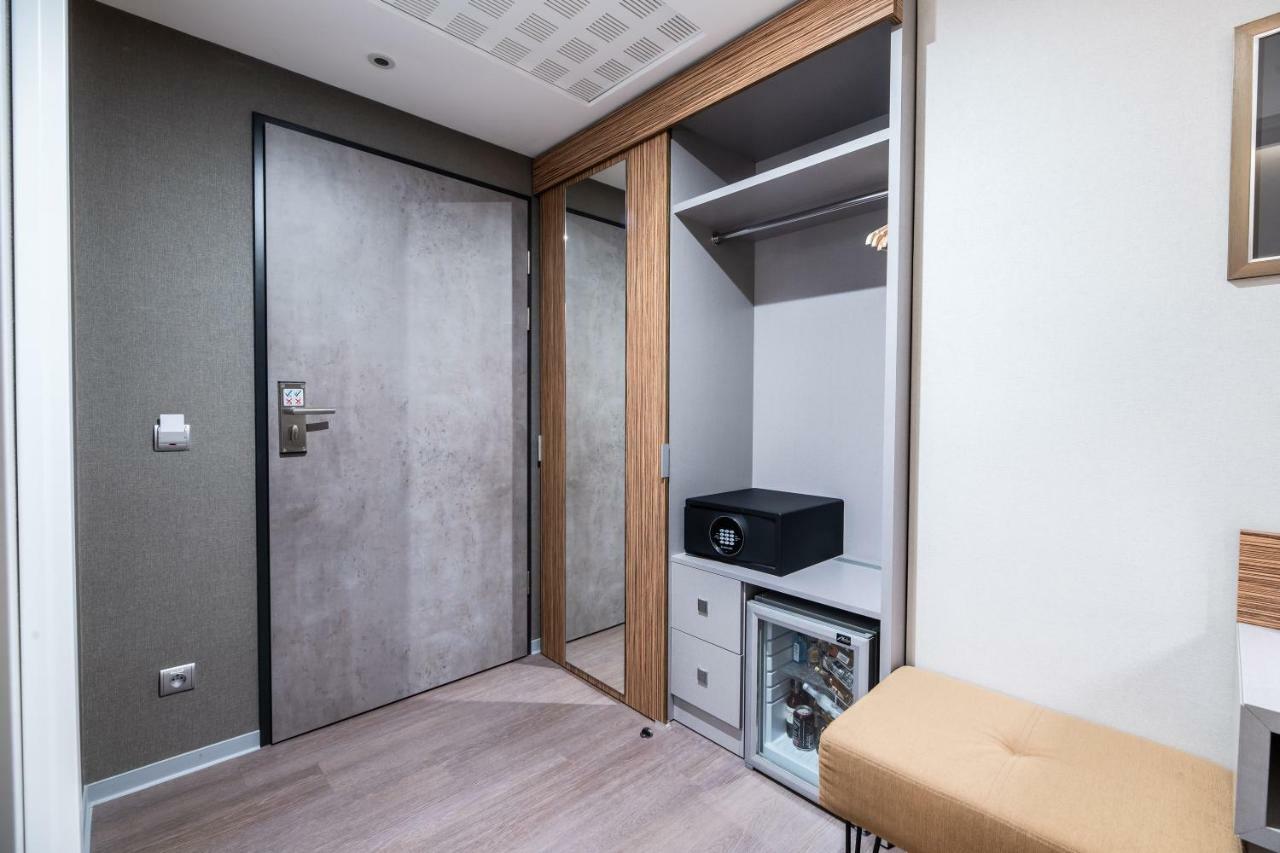 Hotel Perfect Краков Экстерьер фото