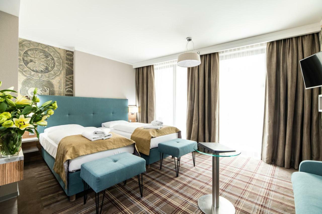 Hotel Perfect Краков Экстерьер фото