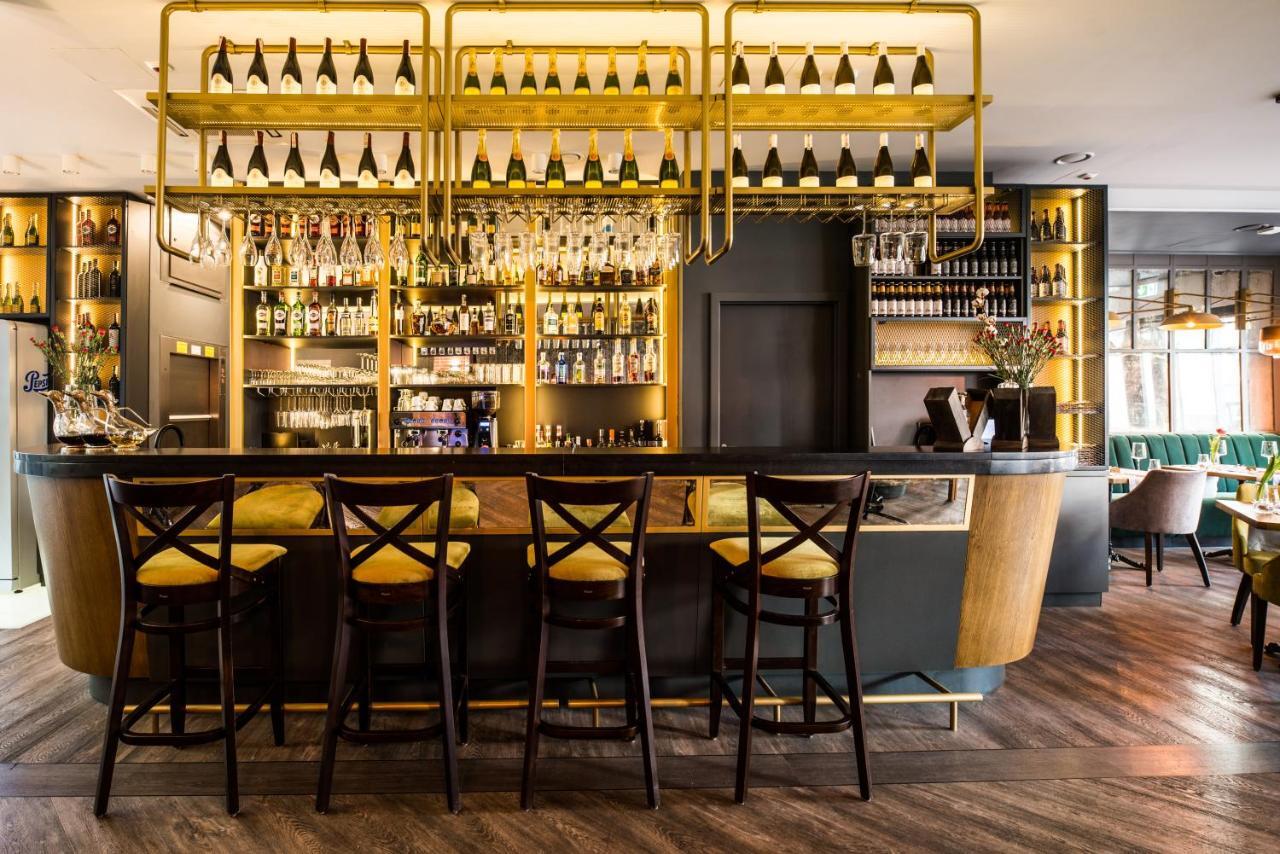 Hotel Perfect Краков Экстерьер фото